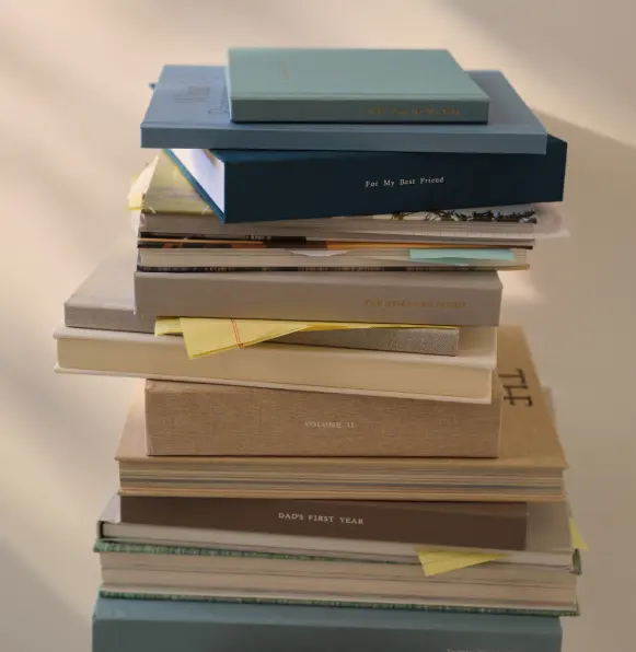 Tone-on-Tone Frame in frame finish Olive with White Mat.