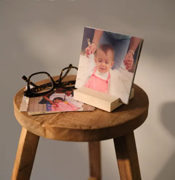 Modern Wall Tile in frame finish Burl.