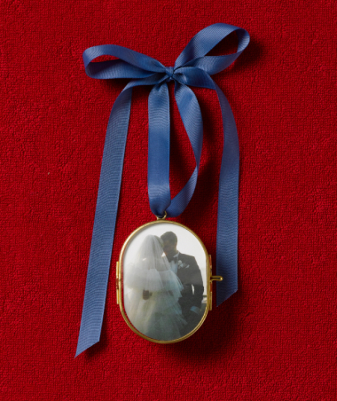 Pressed Glass Photo Ornament